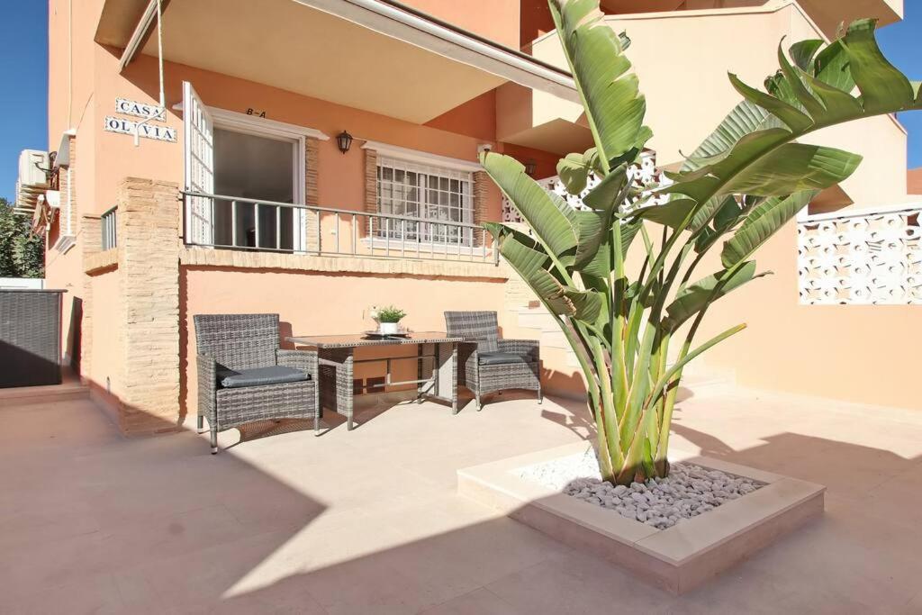 فيلا Casa Olivia With Pool Heating Fee تورّيفيِخا المظهر الخارجي الصورة