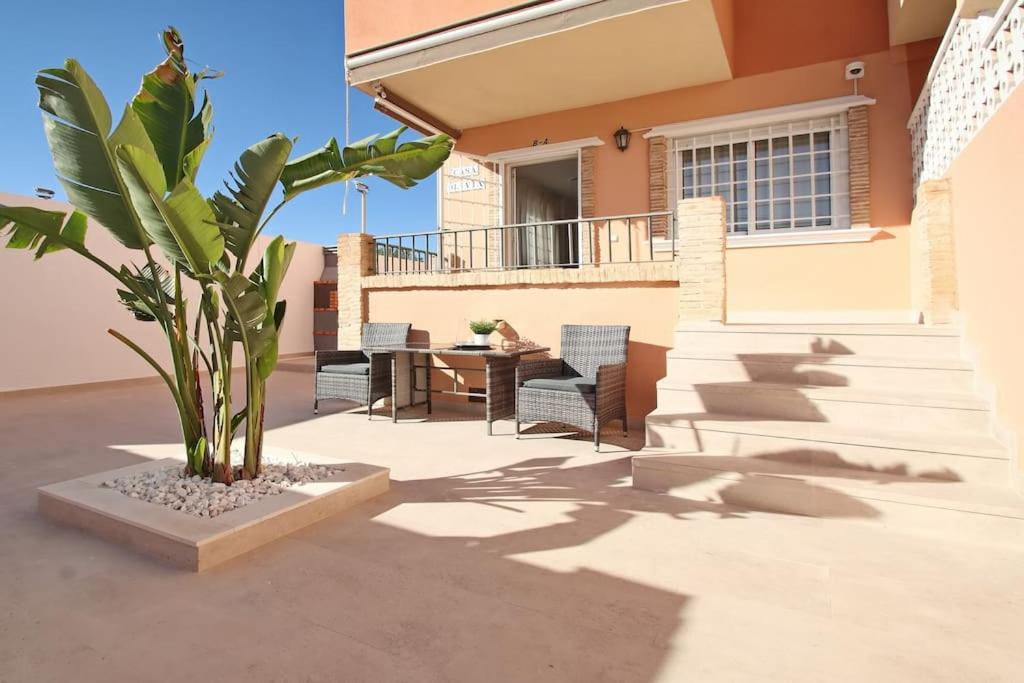 فيلا Casa Olivia With Pool Heating Fee تورّيفيِخا المظهر الخارجي الصورة