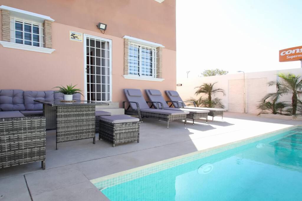 فيلا Casa Olivia With Pool Heating Fee تورّيفيِخا المظهر الخارجي الصورة